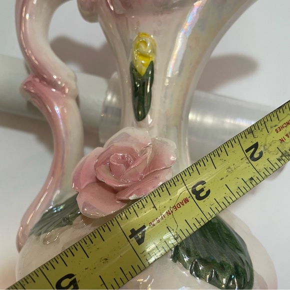 Vintage small irredentist pink pitcher vase 3D floral design - Picture 14 of 14